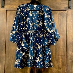 LG/XLG Kimono Navy with Floral details